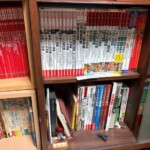 姫路市の出張買取でお父様の遺品整理から学研太平洋戦史シリーズや学研WWIIシリーズなど軍事史の蔵書をハイエース2台満載でお譲りいただきました。学研シリーズが番号順に並ぶ書棚の様子